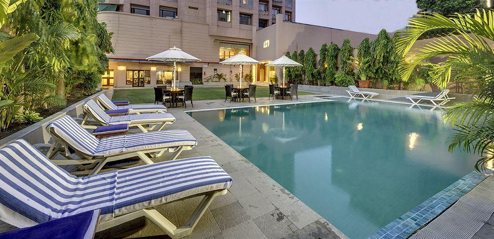 Hotel Hindusthan International, Varanasi Bagian luar foto
