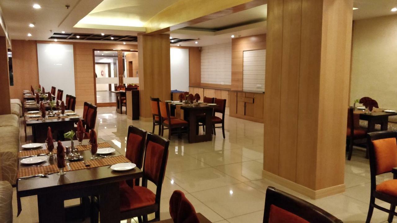 Hotel Hindusthan International, Varanasi Bagian luar foto